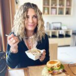 Daisy Fuentes Instagram - 🍔 🍜