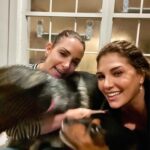 Daisy Fuentes Instagram - Joy 🐶❤️👯‍♀️ #sistersquad