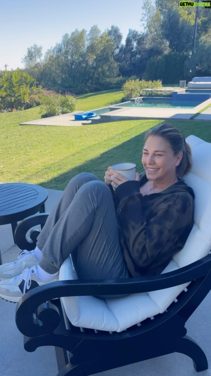 Daisy Fuentes Instagram - I like this little life of mine. Always grateful.