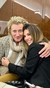 Daisy Fuentes Instagram - Thanks to @sirrodstewart for amazing night. Too many laughs & a great time was had by all. It was a joy to watch Sir Rod ROCK Las Vegas. An extraordinary human & a total LEGEND #sirrodstewart