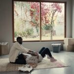 Daisy Ridley Instagram - Saturday screening: Swan Song (2021). The MOST genius performances from Mahershala Ali. Love love love this film.