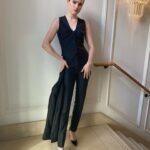 Daisy Ridley Instagram - Went to see #thirteenlives last night and it took the entirety of the credits for me to gather my emotions. Incredible film, incredible performances and incredible reminder that humankind can work brilliantly together for good. Bonus - spent the afternoon with @lipstickkelly and @dayaruci who fixed me up ready to be an #accessorybutmakeitfashun #varts #leon #swipeformodelling