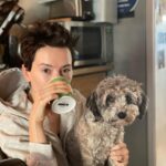 Daisy Ridley Instagram - Back in London, coffee in one hand, my mum’s favourite child in the other, happy Thursday!