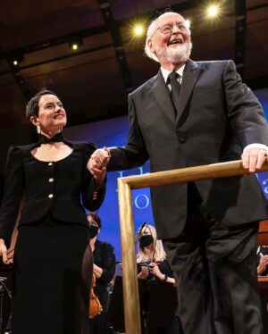 Daisy Ridley Instagram - Last week celebrating John Williams @kennedycenter 🤍 The most amazing music, the most beautiful tributes, topped off with John conducting the Imperial March at the end of the evening! Wonderful, wonderful, wonderful man.