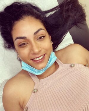 Dakota Tárraga Instagram - Bueno mis corazones mirad el microblading que bonito queda chicas estoy súper contenta con el resultado♥️♥️ os dejo para que veáis que la chica es una fiera.  estoy enamoradisima