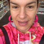 Dalia Gutmann Instagram – Un poco de lo que va siendo la gira de @tengocosasparahacer por España🇪🇸🎉
1.Chusmeando con el público que se quedó después de la función en La Coruña en la sala @afundacion_org 
2.recorriendo un poco La Coruña
3.Cena con comediantes muy chulos del @emhuoficial como @alexclavero81 @goyojimenez @leoharlem_oficial 
4.Reencuento para Instagram entre @_ogost_ y su hermano Martin en Barcelona
5. Visita en Cagader de Barcelona
6. Tomando la mejor decisión: Hacerme masajes en los pies 
7. el camarin majo de la función en la sala @aquitania_teatre de Barcelona
8. Hola Barcelona
9. Gracias por las risas Barcelona♥️
