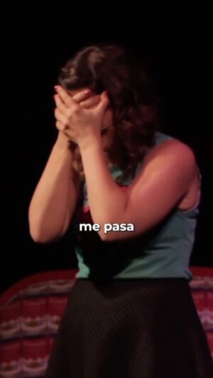 Dalia Gutmann Instagram - Hoy, en *materiales que jubilé hace rato pero no pierden vigencia* "Me vino, ahora me cierra todo"🤓
#Comedia #Humor #StandUp #CosaDeMinas