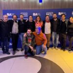 Dalia Gutmann Instagram – Un poco de lo que fue ayer el estreno de la proyección del docu “Stand Up a lo Argentino” en el Bafici @festivalesgcba
Este carrete cuenta con:
1) Foto con comediantes hermosos. ¡Gracias por venir!🎉
2) Con mi adorado primer maestro de Stand Up @diego_wainstein
3)Mas comediantes copados🥰
4)solita🥹
5)Con Juan Manuel @thejmdude del Bafici🎬
6)Con mi amiga genia @elizabethkopyto ♥️
7)Con mi mami🥰
8)Con mami hijo y Sebu😍
9)Charlita post proyección🤓
10) Con mi compañero de ruta @sebawainraichok ✨
Gracias a los que vinieron♥️‼️✨
Mil Gracias a @gusmartinezpr por el apoyo!
Mañana martes 23/4 a las 17:30 hay charla con @diego_wainstein y @martinpuglieseok en el Centro Cultural San Martín
Y el jueves 25/4 a las 19hs se vuelve a proyectar en la sala Cocodelphia!
Los esperoooo
