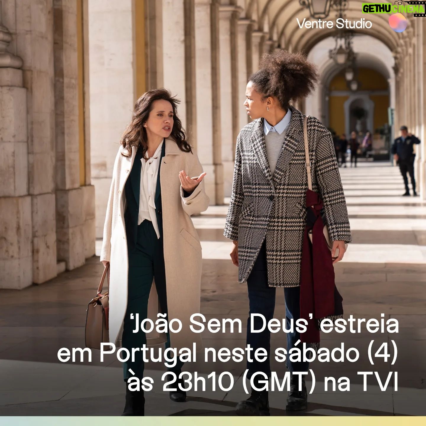 Dalila Carmo Instagram - #JoãoSemDeus: A Queda de Abadiânia está chegando a Portugal! Com as atrizes portuguesas @miss_ana_sofia e @dalilacarmo no elenco, a minissérie é uma coprodução lusobrasileira que retrata histórias de mulheres próximas ao médium João de Deus após inúmeras denúncias de abuso sexual chegarem a público. O primeiro capítulo será exibido neste sábado (4) a partir das 23h10 (horário de Lisboa) na @tvioficial. Após a emissão de cada episódio, você também conferir em TVIPlayer (disponível para Portugal e PALOPS). Não perca! 'João Sem Deus' tem direção de @marinaperson e é uma criação de @patriciacorso81, @_leonardo_moreira e @giulianocedroni com colaboração de roteiro de @lfnoe. Participam também do elenco @marconaniniator, @biancacomparato, @karineteles, @mariaclarastrambi e @antoniosaboia. #VentreStudio #TVI #CoralEuropa #AnaSofiaMartins #DalilaCarmo
