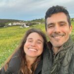 Dalila Carmo Instagram – Há pessoas que nos adoçam a vida e que tem o dom da amizade. Medem-nos a temperatura da voz, dizem-nos “anda daí”, ouvem-nos no silêncio, e o nosso espírito volta a conectar-se com a beleza que nos rodeia. Obrigada mais uma vez, André✨✨❣️🙏🏽