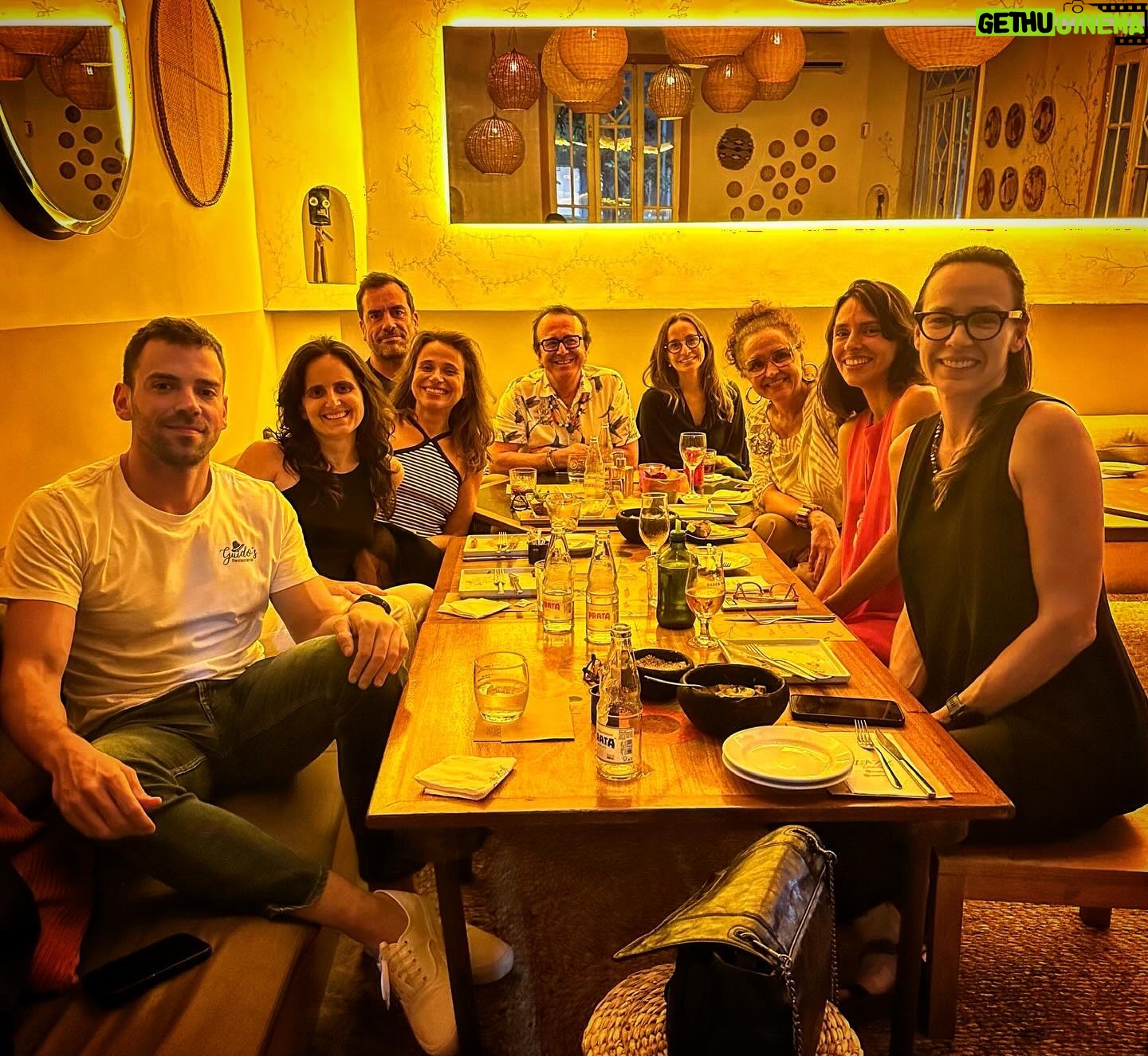 Dalila Carmo Instagram - Dos amigos das "nossas casas do campo", dos nossos discos e livros, das naturezas infinitas que nos devolvem a paz. Foi rápido mas não tem prazo nem agenda. Até breve🤍 ( minha @helenavarvaki fizeste falta! E @ricardonauenberg 🙏🏽🙏🏽✨✨✨)