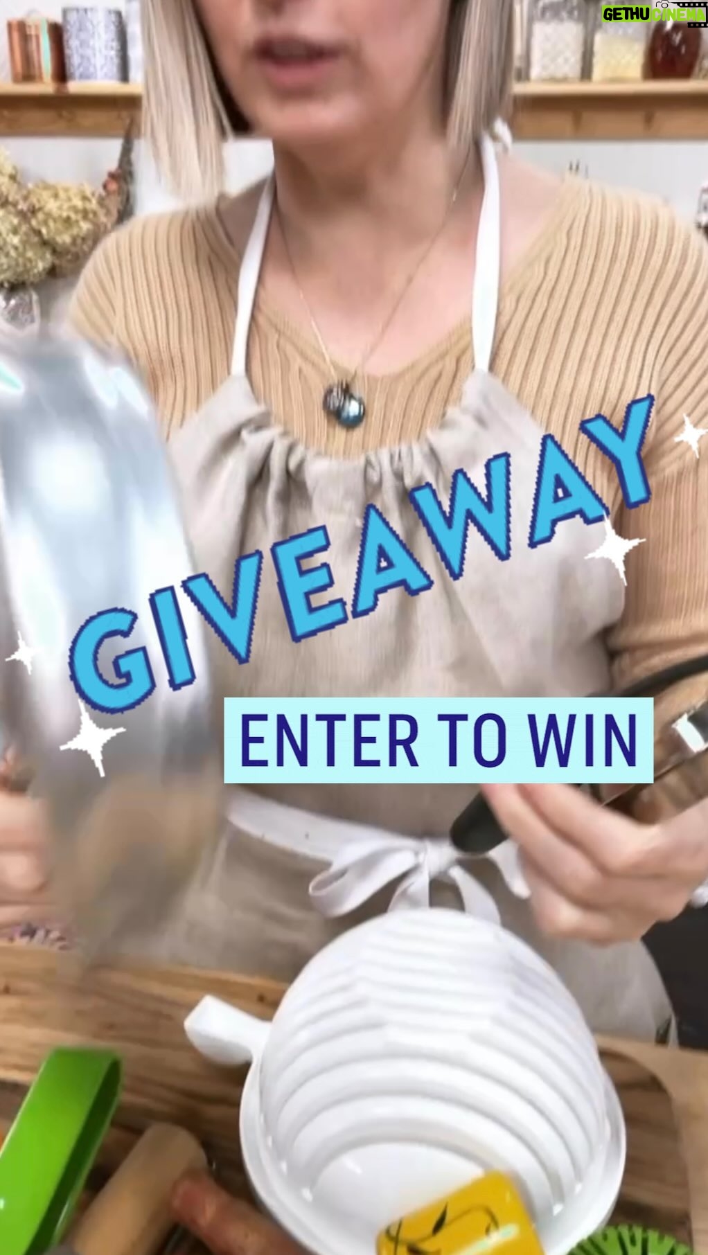 Damaris Phillips Instagram - Congratulations to our winner @thiscrazytrip !!!!!! Just in time for spring cleaning, all these treasures can be yours. To enter make sure you are following me and comment which #thriftstorefind has been your favorite. Winner chosen at random and announced April 7, 12:00 PM ET in an updated post. Make sure to save this so you can check back! #thrifted #thrifting #thriftedfinds #thriftshop #thriftingcommunity #springcleaning