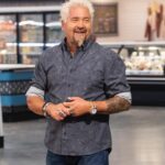 Damaris Phillips Instagram - Who’s watching this week’s all new #grocerygames on @foodnetwork at 9 pm! Tonight @guyfieri invites four DDD chefs with #vegan joints to compete in Flavortown Market. First, they must make their vegan best seller using only nine pounds of groceries to make four servings. Then, they’ll serve up a meat-free steakhouse dinner using the combination of beefed-up produce and meat substitutes that Hunter hands out at the deli. The winner gets to shop the market for a whole lot of green stuff up to $20,000!