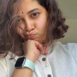 Damini Bhatla Instagram - nearly there? almost there? need more practice? Or bang on??? I love this live version so much that I had to try. Original song credits : @arrahman Sir, @gulzar.official saab, @singerhariharana Sir and @therealalkayagnik maam 🙏🏻 Video Copyrights - @btosproductions #dbvocals