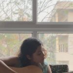 Damini Bhatla Instagram – best part by daniel caesar ft. her 

my relationship with my guitar is worse than a long distance relationship. #dbvocals #guitarcover #acoustic