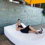 Damla Colbay Instagram -