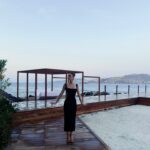 Damla Colbay Instagram -