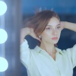 Damla Colbay Instagram – Sizi şahane bir saç bakım serisi ile tanıştırmaya geldim: Elidor’un en yeni sülfatsız Collagen Blends Goodbye Hairfall saç bakım serisi🧡 Kolajen ve seramid içeren formülüyle hem koparak dökülmelere karşı mükemmel esneklik sağlıyor hem de saçlara parlaklık ve güç kazandırıyor. Mutlaka deneyin✨ @elidorturkey #GücüSaçlarında #işbirliği