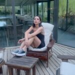 Damla Colbay Instagram – saclarim uzarken ozledigim kisa sacli damlalar💧son fotograf dahil 🤡