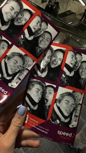 Dana Sokolova Instagram - — Ты можешь хоть немного побыть нормальной?
— А на когда тебе нужно?