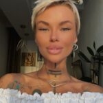 Dana Sokolova Instagram – Кроме высшего образования, нужно иметь хотя бы среднюю картошку фри
