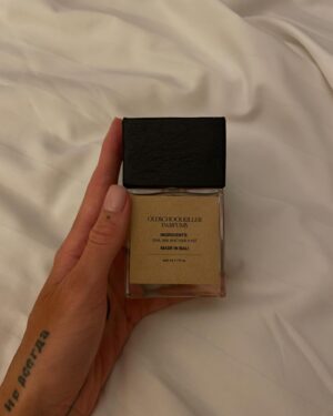 Dana Sokolova Instagram - Parfum parlant 🦂