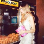 Dani Gondim Instagram - O filme “Nuvens de Chantilly”, dirigido por Marcoz Gomez e produzido pela Tower Filmes e Dnart, provou ser um sucesso estrondoso nos festivais de cinema em todo o mundo. Estrelado por Dani Gondim, Ana Rotili e João Gana, conquistou os curadores e jurados mundo afora, além de render uma série de prêmios e reconhecimentos merecidos. ● Short Way International