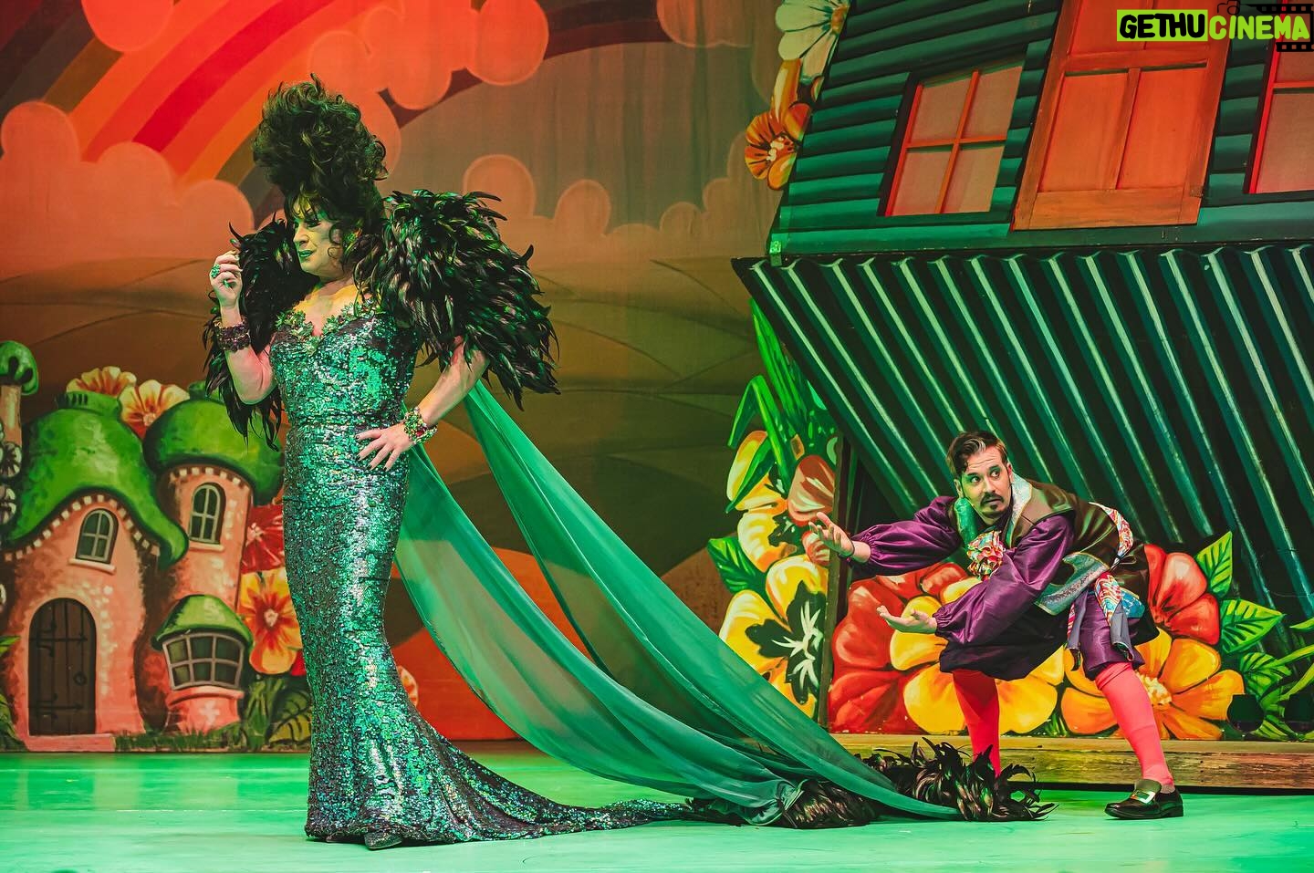 Dani Harmer Instagram - The Wizard of Oz: Production Photographs Playing until Saturday, April 6, 2024 Swansea Grand Theatre Book Now: www.swanseagrand.co.uk/WizardOfOz 📸 Kirsten McTernan Photography #wizardofoz #familyadventure #pantomime #easter2024 #swansea #swanseagrandtheatre #matthewrevellgriffithsltd @swanseagrandinsta @grandabertawe