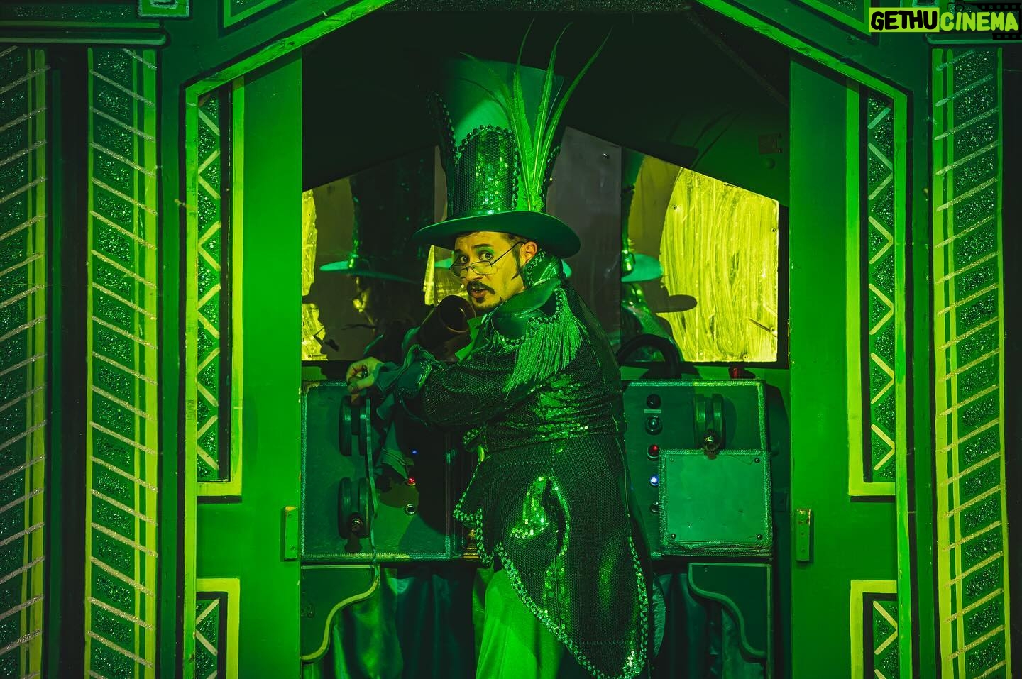 Dani Harmer Instagram - The Wizard of Oz: Production Photographs Playing until Saturday, April 6, 2024 Swansea Grand Theatre Book Now: www.swanseagrand.co.uk/WizardOfOz 📸 Kirsten McTernan Photography #wizardofoz #familyadventure #pantomime #easter2024 #swansea #swanseagrandtheatre #matthewrevellgriffithsltd @swanseagrandinsta @grandabertawe