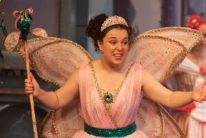 Dani Harmer Instagram - The many emotions and faces of Fairy Bon Bon 🧚🏼‍♀️!
Having a fab time in Beauty & The Beast at @mansfieldpalace still a few tickets left! So come see us before we close on December 31st 🥀