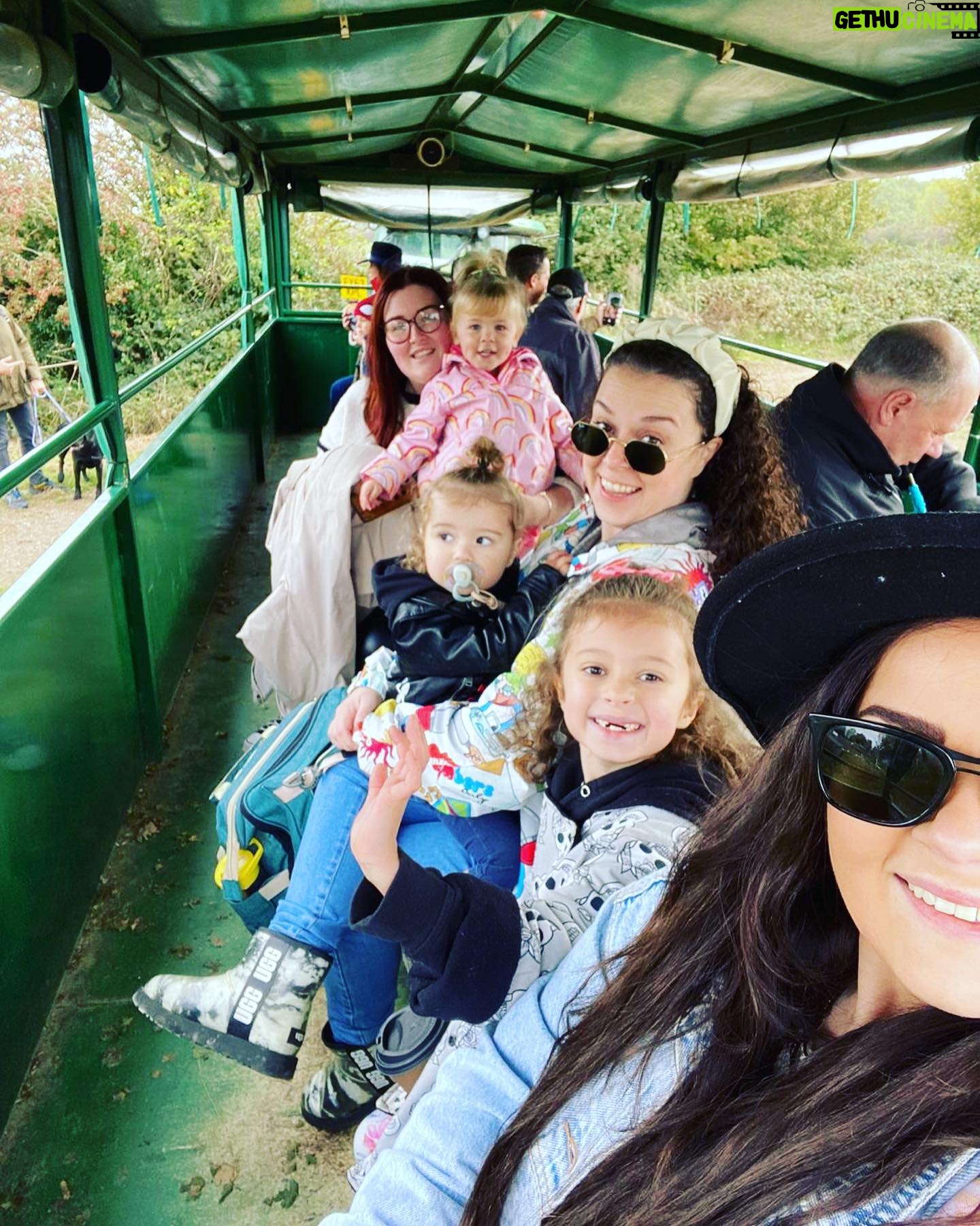 Dani Harmer Instagram - This is Halloween π π»!!!! What a fab day @westlodgefarmpark canβt recommend their pumpkin patch enough! So much to do! The kids loved it!! Not an ad or gifted! Just had an amazing time and wanted to share π