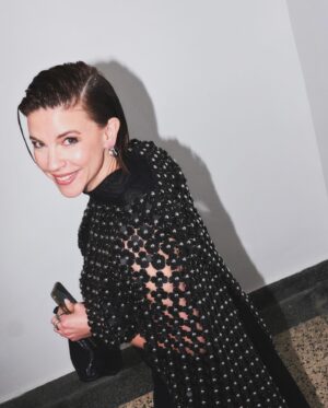 Dani Kind Instagram - This year I did things a little differently. I made a point of surrounding myself with some badass talented women that I really vibed with. They helped me come up with a look and spent a few hours helping me get ready for the Canadian Screen Awards. And I have to say it made a massive difference. They helped me feel like myself and sent me on my way with so much laughter. I forgot how great it felt to just get ready with a bunch of women I really like being around.  Thank you again so much @amber__watkins, @makeupxalun, @uncuffedleather and @reneerodenkirchen  for the outfit, the hair, the makeup , the fun photo shoot and most of all the laughs.  All 📸 by: @reneerodenkirchen !!!!
