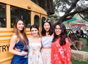 Daniela Bobadilla Instagram - @malibuwinesla 🦒