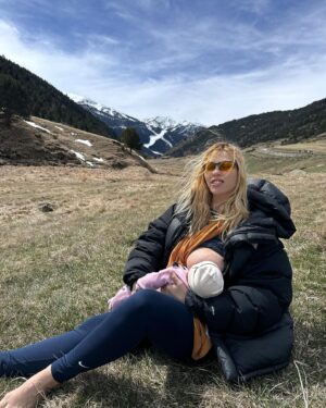 Daniela Blume Instagram - 🏔️🤱🏼❤️