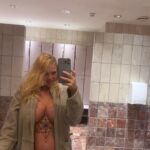Daniela Blume Instagram - Aceite de sésamo x todo el cuerpo, masaje especial embarazada spa 😇😇