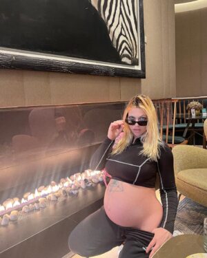 Daniela Blume Instagram - 8 Meses x 2 en 1 🤪🧸🧸