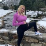 Daniela Blume Instagram - Le gusta la nieve a quien está n la barriguita pk nacerá en invierno y pk me abriga desde dentro ❄️⛄️⛄️