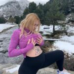 Daniela Blume Instagram - Le gusta la nieve a quien está n la barriguita pk nacerá en invierno y pk me abriga desde dentro ❄️⛄️⛄️