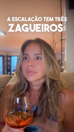 Daniela Boaventura Instagram - Contém ironia, mas que eu não gosto eu não gosto! 😂😂😂 #humor #futebol #libertadores