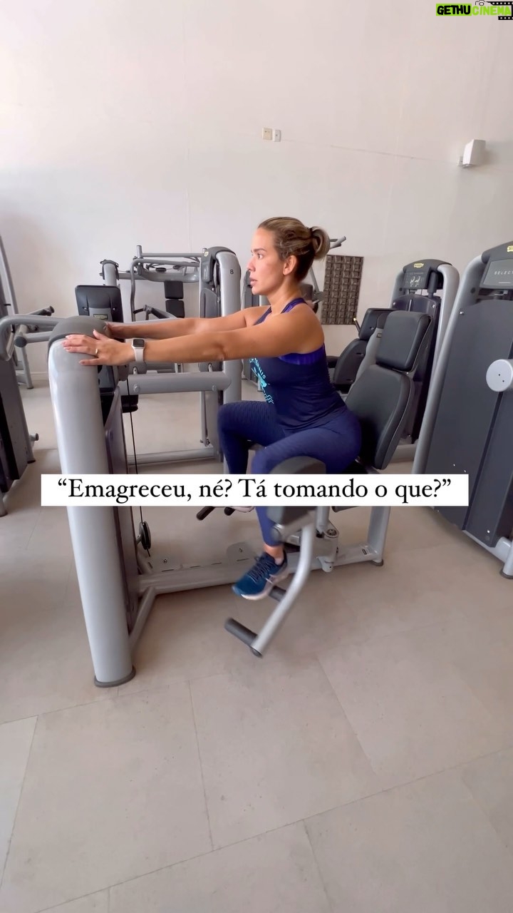 Daniela Boaventura Instagram - Na balança a diferença ainda é menor do que eu gostaria, mas estamos aí levando bronca quase diariamente pra ver se faz efeito! 😂😂 Quem mais tá no eterno chita o balde, pega o balde??