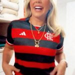 Daniela Boaventura Instagram - Só vesti porque afinal de contas a temporada do Flamengo começou oficialmente hoje. E, claro, porque não usar presente é desfeita! To certa ou errada?🤪 Valeu, @adidasbrasil ❤️