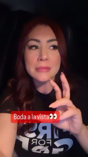 Daniela Droz Instagram - ¿Qué te cuento primerooooo?? 

#boda #celebracion #preparativos #matrimonio #cordondetresdobleces #navidad #2023