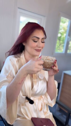 Daniela Droz Instagram - DE SHOW...🤍 ☕️ 

De show, espectacular se ha sentido poder ser parte de la celebración de boda de @danieladroz y @nccris15 . No sólo pudimos brindarle un delicioso café, diseñado y preparado con cada detalle según sus gusto, sino que también pudimos ver en primera fila la felicidad de ellos. Poder ser partícipes de los detalles que permanecerán en el recuerdo de un día tan especial es algo que tendrá un valor increíble para nosotros.

Gracias una vez más a Daniela, Nathanael y todo su equipo por regalarnos la oportunidad de celebrar con ustedes el amor que viene de Dios y por abrirnos un espacio en su corazón. ¡Bendiciones y amor sin fin! 💕

#cafe #caferusticopr #puertorico #coffee #barista #latteart #coffeebar #wedding #weddingcoffee  #boda #eventos #weddingcoffeebar #coffeetime #coffeelover  #baristadaily #weddinginspiration  #weddingpuertorico #cafedelamontaña #womanbusiness #men #menstyle #menwithclass #coffeeart  #coffeelovers #cafeconamor #caferustico #cafe