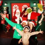 Daniela Droz Instagram - A Papá le plació agrandar mi familia y mi alegría , hoy doy gracias por esta nueva etapa, por este nuevo comienzo y nuevo camino que será para honrar a Cristo todos los días de nuestras vidas. 🎄🎄FELICIDADES FAMILIA 🎄🎄GRACIAS por tanto amor, palabras de bendición y cariño para mi familia y para mi!! Ustedes me bendicen a diario, los amo!! #nochebuena #navidad2023 #feliz #alegríaybombaeehh #esposo #hijo #kennito #minegro #ahorasomostres #labodadedanieladroz #familia #puertorico #orlando
