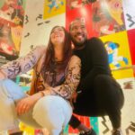 Daniela Droz Instagram - ♥️El Matrimonio es una gran aventura… ¿Diferencias? Muchas pero cuando reconoces que fue Cristo quien nos unió todo corre diferente. Porque en vez de acusar …oras, en vez de señalar…oras, por supuesto que todo lo hablamos, la comunicación es vital, sobretodo si algo nos incomoda o preocupa pero siempre con la intención de que todo fluya en amor. Es un proceso de adaptación para todos y cuando Papá 🙏🏼está predomina la misericordia, la paz , la tolerancia, el respeto, el amor y sobretodo la alegría de ver al otro BRILLAR. ⭐️⭐️⭐️LA CLAVE PARA UN MATRIMONIO EXITOSO:✅ 🙏🏼MENOS EGO Y MÁS DIOS, MENOS YO Y MÁS PRESENCIA DEL ESPÍRITU SANTO.🙌🏻 ¿Matrimonio perfecto? JAMÁS pero siempre humillados ante el único PERFECTO y q tiene todo bajo control JESUCRISTO!! Natha…le agradezco a Dios que abriera mis ojos espirituales para poder verte, reconocerte y darte la bienvenida a mi vida y a la de mi hijo, eres el mejor partner del mundo mundial. Cuéntame….⬇️