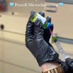 Daniela Droz Instagram - Tratamiento facial BioRepeel 🧪 junto con Procell Microchanneling! 🩵💜 Microchanneling/Microcanalizacion es muy parecido a Microneedling/Microagujas. El tratamiento consiste en utilizar un dispositivo más avanzado creando un estampado de agujas sobre la piel. Estos microcanales permiten una mejor penetración de los ingredientes activos de los productos para el cuidado de la piel, aumentando su eficacia y mejorando los resultados del tratamiento. ✨Muy beneficioso para manchas, poros abiertos, acné, pigmentación, cicatrices, producción de colágeno, líneas de expresión y demás! Para más información o quieres saber si este tratamiento te beneficia me pueden dar follow, comentar, y escribirme por mensaje privado. ✨ #microchanneltechnology #biorepeelcl3 #skinexpertsecrets