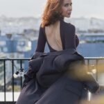 Daniela Martins Instagram - Je suis portugaise donc bien évidemment qu’on m’a déjà demandé si j’étais poilue 😄 C’est donc avec joie que je découvre le Braun Smart Epilateur, le 1er épilateur à lumière pulsée intelligent au monde ! Il planifie tes séances et les adapte automatiquement en fonction de tes résultats. Jusqu’à 1 an sans poils 🤩 Il est disponible pour la Braun week chez Amazon, et c’est une bonne idée de cadeau pour la fête des mères. Braun vous rembourse si vous n’êtes pas satisfaits au bout de 100 jours En collaboration commerciale avec @braun_france #braunsmartepilateur