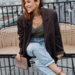 Daniela Martins Instagram - On les aime, mais on aime aussi quand on arrive enfin à les coucher et que la soirée peut enfin commencer 😎 ou pas 😅 Si vous êtes embêtés par les peaux sèches qui démangent, j’ai la solution les filles : la routine complète de la gamme EXOMEGA CONTROL d’A-Derma pour toute la famille. Hydrate intensément, apaise les démangeaisons, restaure la barrière cutanée et sans parfum🌱 @aderma_france #EXOMEGA #skincare