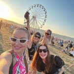 Daniela Nízlová Instagram - Dalsi sen splneny🙏🏻 Dakujem @jkmedia_jkevent , ze si vyslysal moju prosbu zavolat na @lovestreamfestival moj idol z detstva @michael.patrick.kelly.official 🫶🏼 Tesim sa aj na buduce rocniky, bolo to super👏🏻