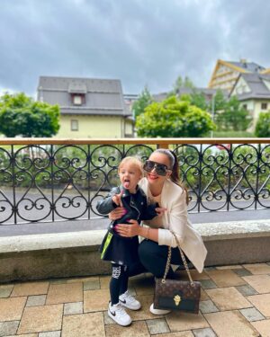 Daniela Nízlová Instagram - Po dlhsej dobe sme si urobili vyletik na Donovaly do nasho oblubeneho @residencehotelclub ❤️ Dakujeme za pozvanie @versik1 🙏🏻🫶🏼